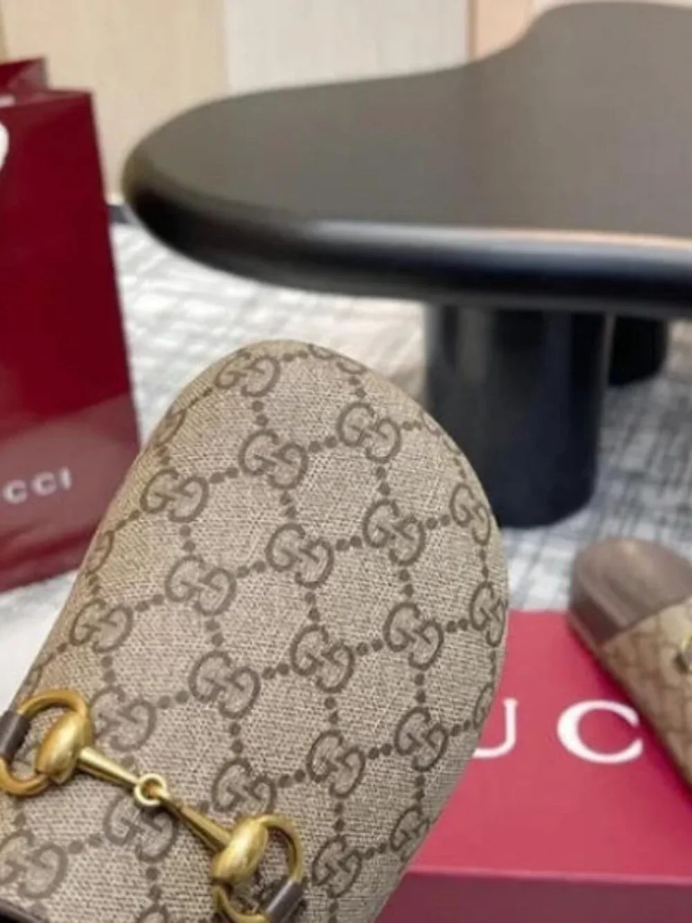 Gucci Beige Monogram Clogs - With Original Box - Picture 2 of 6